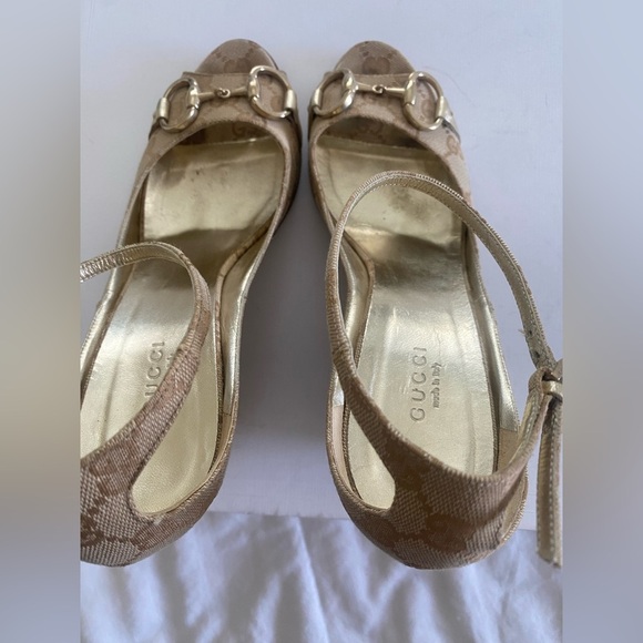 Authentic Gucci GG Monogram Canvas Wedge Sandals – Size 8.5 - Picture 6 of 8
